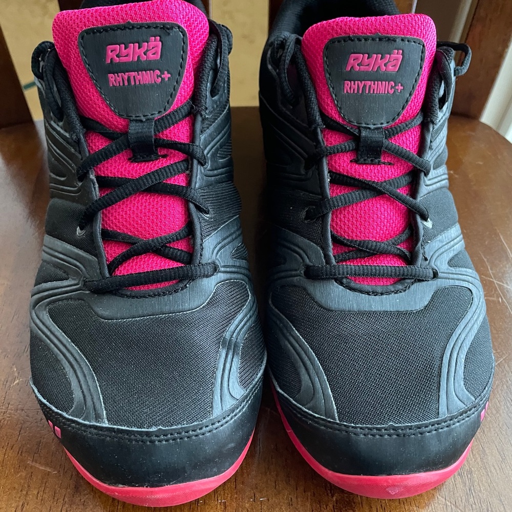 Ryka Black Walking Shoe